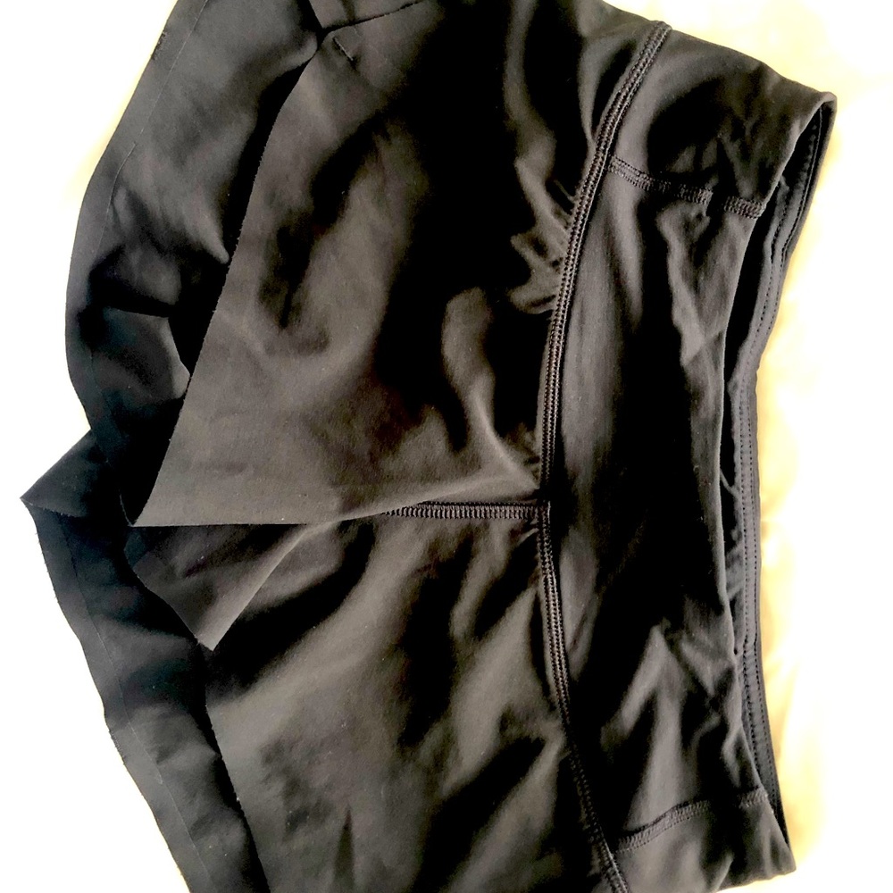 Lulu lemon shorts size 2 excellent condition